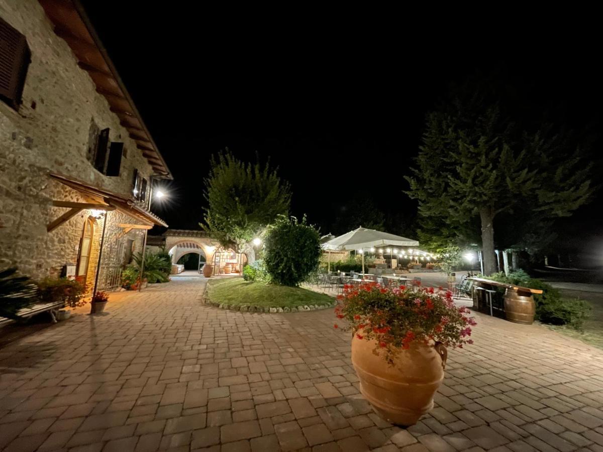 Il Colombaio Winery & Rooms Monteriggioni Exteriör bild